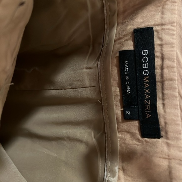 BCBG Max Azria knee-length belted plaid skirt with flounced back, size 2 - Picture 6 of 7